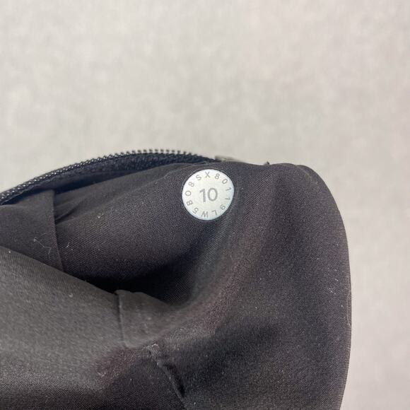 Lululemon Womens 10 On The Move Pant Lightweight in Black - Picture 9 of 9